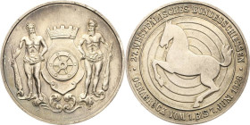 Schützenmedaillen
Osnabrück Silbermedaille 1928 (Balmberger) 27. Westfälisches Bundesschießen. Wappen / Pferd nach links. Mit Randpunze: 1000. 40 mm,...