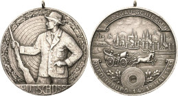 Schützenmedaillen
Quedlinburg Silbermedaille 1931. 5. Harzgau-Schießen. Zweispännige Pferdekutsche nach rechts vor Stadtansicht, darunter Schützensch...