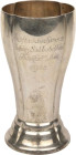 Schützenmedaillen - Schützenpokale
Frankfurt am Main Silberbecher, innen vergoldet o.J. (graviert 1928). Wurftaubenschießen Schweiz-Süddeutschland in...