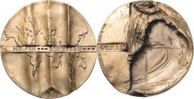 Güttler, Peter Götz *1939 Weißmetallgussmedaille 2005. Spende für die Tsunami-Katastrophe in Südostasien. Weltkarte / Symbolische Darstellung der Zers...