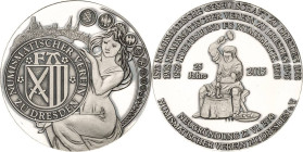 Güttler, Peter Götz *1939 Silbermedaille 2015. 25 Jahre Numismatischer Verein zu Dresden. Münzmeister bei der Hammerprägung / Klio hält Vereins-Emblem...