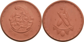 Porzellanmedaillen - Medaillen der Meißner Porzellanmanufaktur
Dresden Große braune Meißner Porzellanmedaille 1925. Sächsisches Volksopfer. Gipsform....