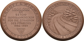 Porzellanmedaillen - Medaillen der Meißner Porzellanmanufaktur
Dresden Braune Porzellanmedaille 1939. Dyckerhoff & Widmann K.G. Beton-Fahrbahndecken ...