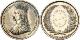 Australien
Victoria 1837-1901 Silbermedaille 1888 (Stokes & Martin) Internationale Ausstellung Melbourne. Brustbild nach links / Schriftoval mit Ster...