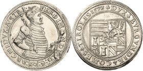 Habsburg
Erzherzog Ferdinand 1564-1595 Guldentaler (60 Kreuzer) 1572, Hall Voglhuber 90/V Davenport 51 M./T. 205 Kl. Kratzer, vorzüglich
