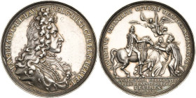 Bayern
Maximilian II. Emanuel 1679-1726 Silbermedaille 1692 (P. H. Müller) Übernahme der Statthalterschaft für die Niederlande. Brustbild nach rechts...