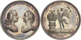 Sachsen-Kurlinie ab 1547 (Albertiner)
Friedrich August II. 1733-1763 Silbermedaille 1747 (Vestner) Vermählung seiner Tochter Maria Anna mit dem Kurfü...