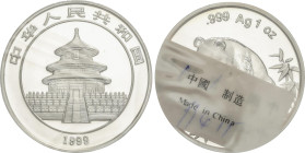 World Coins
China
10 Yuan. 1999. 31,1 grs. AR. Panda en roca. En sobrecito original. KM-1216. FDC.