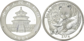 World Coins
China
10 Yuan. 2005. 31,11 grs. AR. Panda y cachorro sentados comiendo bambú. En sobrecito original (Shenzen Mint). KM-1589. PROOF.