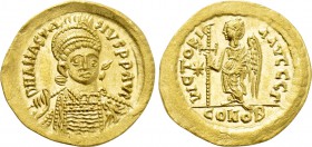 ANASTASIUS I (491-518). GOLD Solidus. Constantinople.