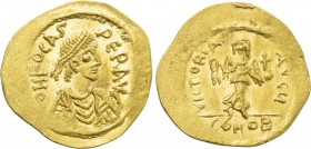 PHOCAS (602-610). GOLD Semissis. Constantinople.