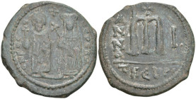 Follis Æ
Phocas, with Leontia (602-610 AD), Theoupolis (Antioch)
28 mm, 9,55 g