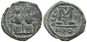 Follis Æ
Justin II (565-578), Nicomedia
29 mm, 10,60 g