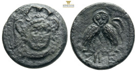 TROAS. Sigeion. Ae (4th-3rd centuries BC).
Helmeted head of Athena facing slightly right.
Rev: Double-bodied owl standing facing; crescent to left.
SN...