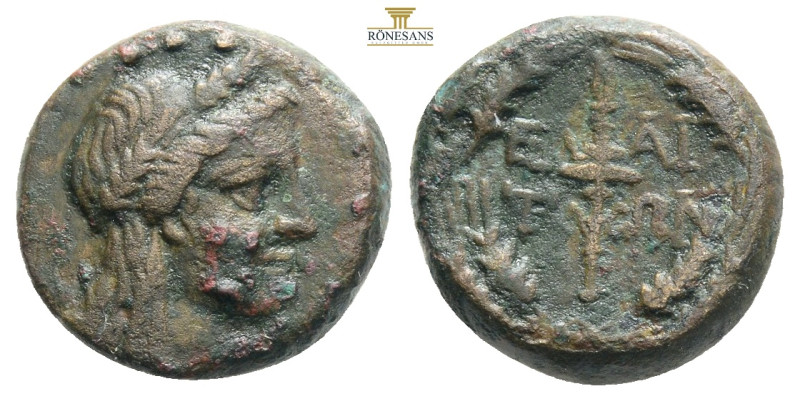Aiolis, Elaia Æ 16mm. 2nd-1st century BC. 
Socrates, magistrate. [ΕΠΙ Σ]ΩΚΡΑΤΟΥ,...