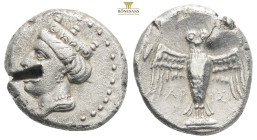 PONTOS, Amisos. Circa 4th Century BC. AR Siglos Head of Hera left / Owl facing with spread wings. 5,59g 18,9mm