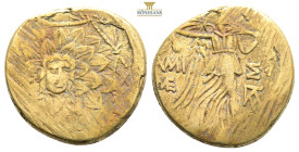 PONTOS.Amisos.(Circa 105-63 BC).Ae.

Obv : Aegis with Gorgon's head at center.

Rev : AΜΙΣΟΥ.
Nike advancing right, holding wreath and palm branch, be...