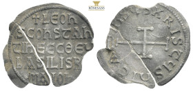 Leo IV AD 780-787. Constantinople
Miliaresion AR
IhSYS XRIS[TYS nICA], cross potent on three steps, within triple border / LEONS CONST ANTINE CΘЄYbA S...