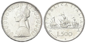 ROMA
Repubblica Italiana, dal 1946.
500 Lire 1957 Prova.
Dr. Busto muliebre rinascimentale a s. e nel giro 19 stemmi.
Rv. Tre caravelle naviganti ...