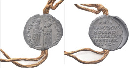 VENEZIA
Francesco Molin Doge XCIX, 1646-1655.
Bolla plumbea con cordone.
Dr. S•M•VENET (lungo l’asta) DVX - FRANC•MOLINO. San Marco, stante verso s...