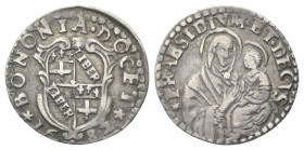 BOLOGNA
Innocenzo XI (Benedetto Odescalchi), 1676-1689.
Carlino 1682.
Dr. BONONIA DOCET. Stemma della città; sotto, 16 - 82.
Rv. PRAESIDIVM ET DEC...