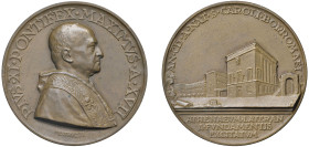 PIO XI (1922-1939) - Nuovo ateneo lateranense, anno XVII
Bronzo
Diam. 44 mm - Peso 34,37 gr.
Bartolotti E.938
q.FDC