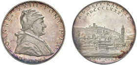 GIOVANNI XXIII (1958-1963) - Medaglia 1961, in cofanetto
Argento
Diam. 44 mm - Peso 38,53 gr.
Modesti 137
FDC/FS