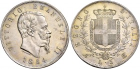 Monete di zecche italiane
Savoia 
Vittorio Emanuele II re d’Italia, 1861-1878.  Da 5 lire 1864 Napoli.  Pagani 485.  MIR 1082d.
Migliore di Spl