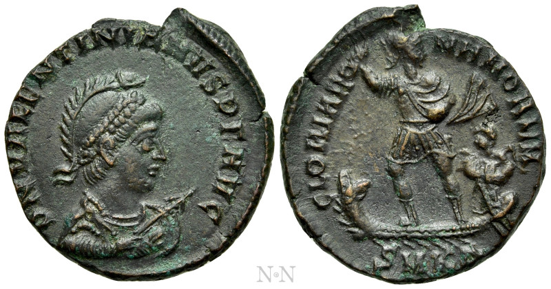 VALENTINIAN II (375-392). Ae. Cyzicus. 

Obv: D N VALENTINIANVS P F AVG. 
Dia...