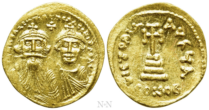 HERACLIUS with HERACLIUS CONSTANTINE (610-641). GOLD Solidus. Constantinople. 
...