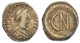 RAVENNA. GIUSTINIANO I, 527-565., Mezza siliqua, circa 552-565.