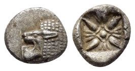 IONIA. Miletos.(Late 6th-early 5th centuries BC).Obol.

Obv : Head of lion left.

Rev : Stellate pattern within incuse square.
SNG Kayhan I 476-482.

...