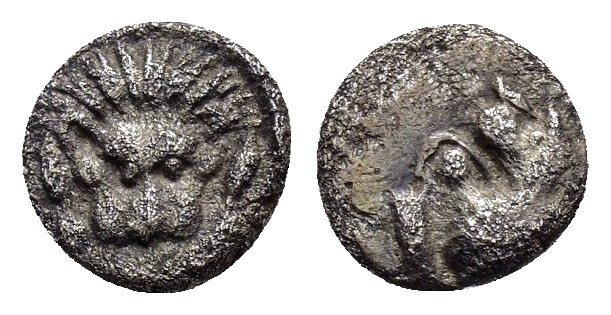IONIA. Samos.(Circa 400-380 BC). Obol.

Obv : Facing scalp of lion.

Rev : ΣΑ.
F...