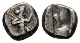 ACHAEMENID KINGS of PERSIA.Time of Darios I to Xerxes II.(485-420 BC).Siglos.Siglos.

Obv : Persian king in kneeling-running stance right, holding spe...