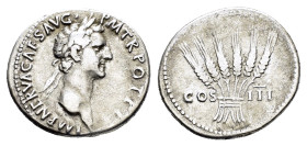 NERVA (96-98).Uncertain mint in Asia Minor (or Rome). Cistophorus. 

Obv : IMP NERVA CAES AVG P M TR POT P P.
Laureate head right.

Rev : COS - III.
S...