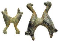 ANCIENT ROMAN BRONZE EAGLES FIGURINE.(1st - 2nd Century).Ae.

Condition : Good very fine.

Weight : 8.96 gr
Diameter : 29 mm