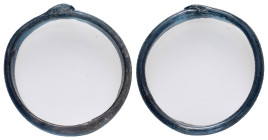 ANCIENT ROMAN GLASS BRACELET.(1st-2nd century).Ae.

Condition : Good very fine.

Weight : 6.15 gr
Diameter : 46 mm