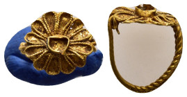 ANCIENT ROMAN GOLD RING.(1st-2nd century).Au.

Condition : Good very fine.

Weight : 0.82 gr
Diameter : 11 mm