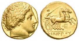 Imperio Macedonio. Filipo II. Estátera. 359-336 a.C. Amphipolis. (Müller-59). (Le Rider-123). Anv.: Cabeza laureada de Apolo a derecha. Rev.: Auriga e...