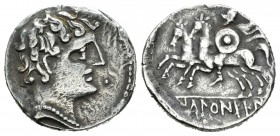 Icalcuscen. Denario. 120-20 a.C. Iniesta (Cuenca). (Abh-1402). (C-12). Anv.: Cabeza masculina a derecha de peinado singular, delante punto. Rev.: Jine...