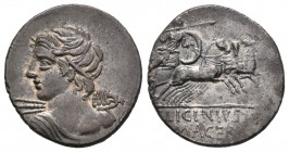 Licinia. Denario. 84 a.C. Roma. (Ffc-803). (Craw-354/1). (Cal-889). Anv.: Cabeza diademada de Apolo a izquierda con haz de rayos. Rev.: Minerva en cua...
