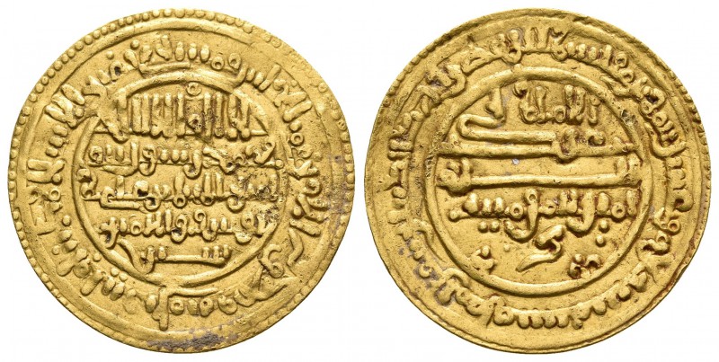 Almorávides. Ali ibn Yusuf. Dinar. 527 H. Nul-Lamta. (Vives-tipo 1711). Au. 4,11...
