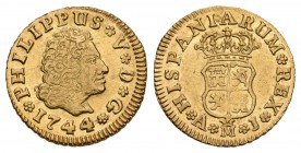 Felipe V (1700-1746). 1/2 escudo. 1744. Madrid. AJ. (Cal-575). Au. 1,78 g. EBC-. Est...175,00.
