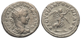 Elagabalus (218 - 222 n. Chr.).

Antoninian (Silber). 218 - 219 n. Chr. Rom.
Vs: IMP CAES ANTONINVS AVG. Büste mit Strahlenkrone, Paludament und Pa...