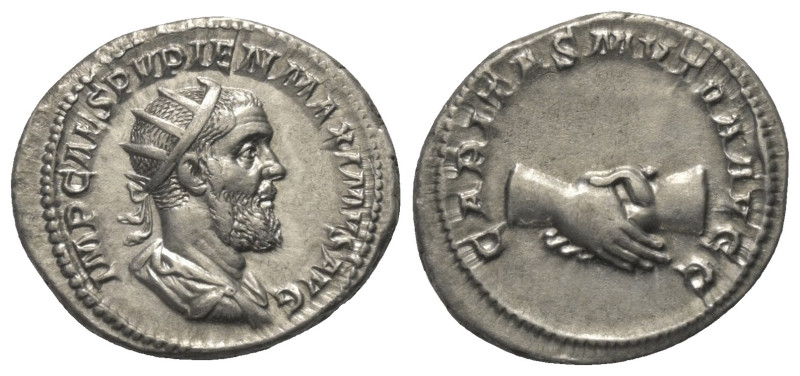 Pupienus (238 n. Chr.).

 Antoninian (Silber). 238 n. Chr. Rom.
Vs: IMP CAES ...