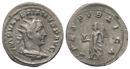 Valerianus I. (253 - 260 n. Chr.).

 Antoninian (Silber). 255 n. Chr. Viminacium.
Vs: IMP VALERIANVS P AVG. Büste mit Strahlenkrone, Paludament und...