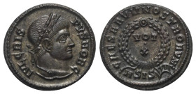 Crispus (Caesar 317 - 326 n. Chr.).

 Follis (Bronze). 321 - 324 n. Chr. Siscia.
Vs: IVL CRISPVS NOB C. Kopf mit Lorbeerkranz rechts.
Rs: CAESARVM...