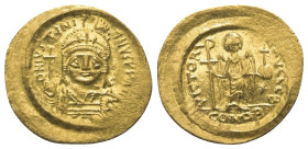 Iustinianus I. (527 - 565 n. Chr.).

 Solidus (Gold). 542 - 565 n. Chr. Constantinopolis.
Vs: D N IVSTINI - ANVS P P AVG. Büste mit Helm, Perldiade...