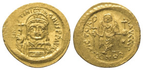 Iustinianus I. (527 - 565 n. Chr.).

 Solidus (Gold). 542 - 565 n. Chr. Constantinopolis.
Vs: D N IVSTINI - ANVS P P AVG. Büste mit Helm, Perldiade...