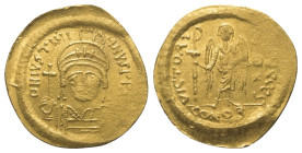 Iustinianus I. (527 - 565 n. Chr.).

 Solidus (Gold). 542 - 565 n. Chr. Constantinopolis.
Vs: D N IVSTINI - ANVS P P AVG. Büste mit Helm, Perldiade...